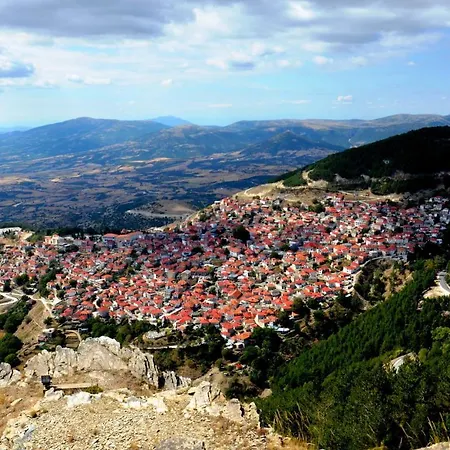 Traditional Lanari Pensiune